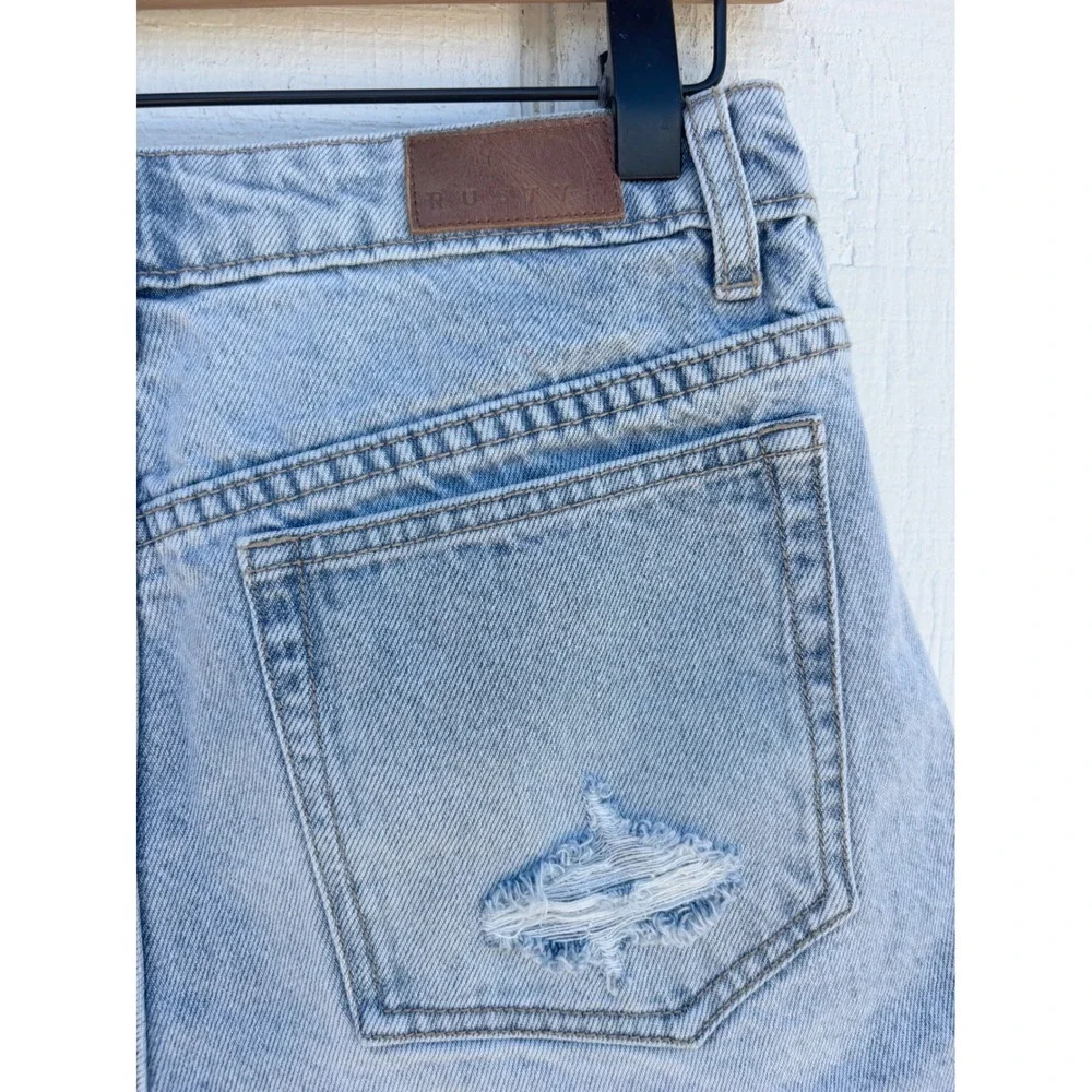 Rusty Denim Mom Shorts Light Wash Distressed Ripped High Waist, Sz S‎